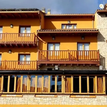 Hotel Trastamara Piedralaves